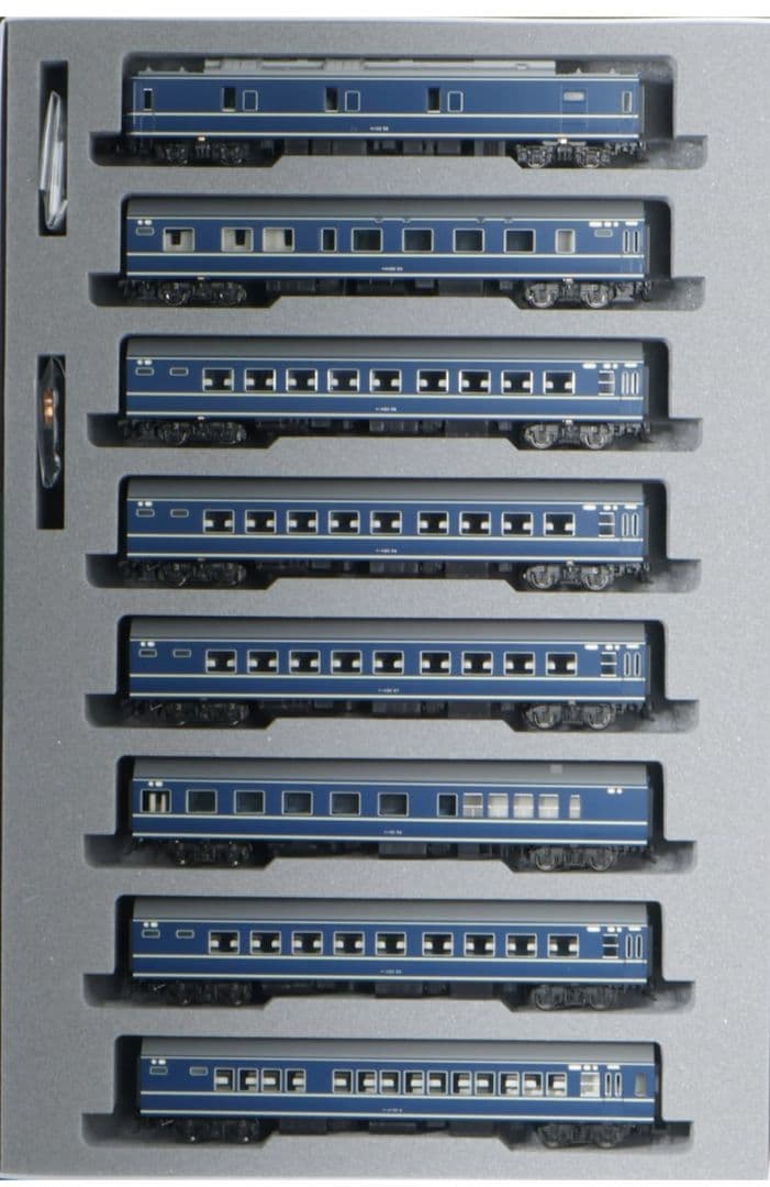 新品　KATO 20系寝台車「さくら」10-1872