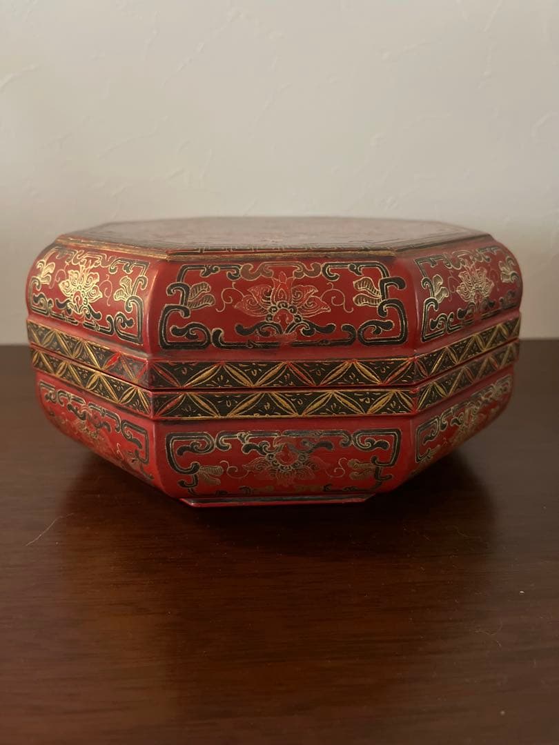 中国古美術 漆塗螺鈿飾り 八角形小箱 骨董品 アンティーク