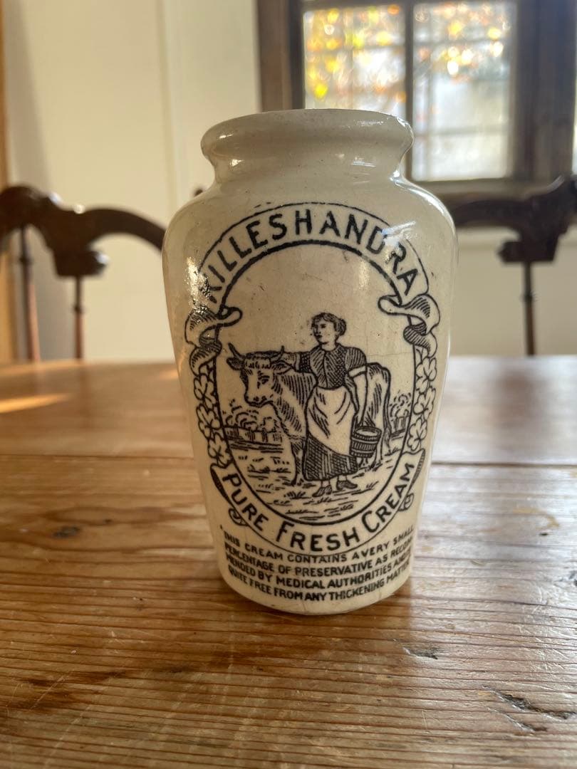 レア　イギリスアンティーク　CREAM ポット