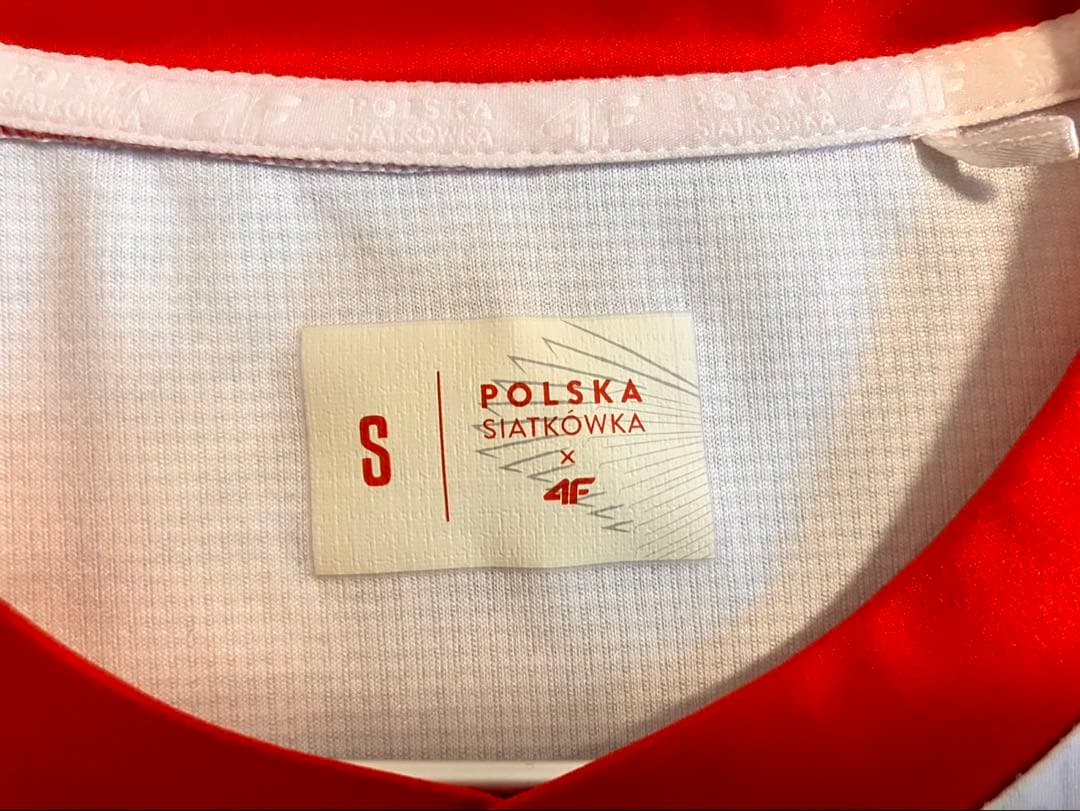 ポーランド バレーボール ユニフォーム