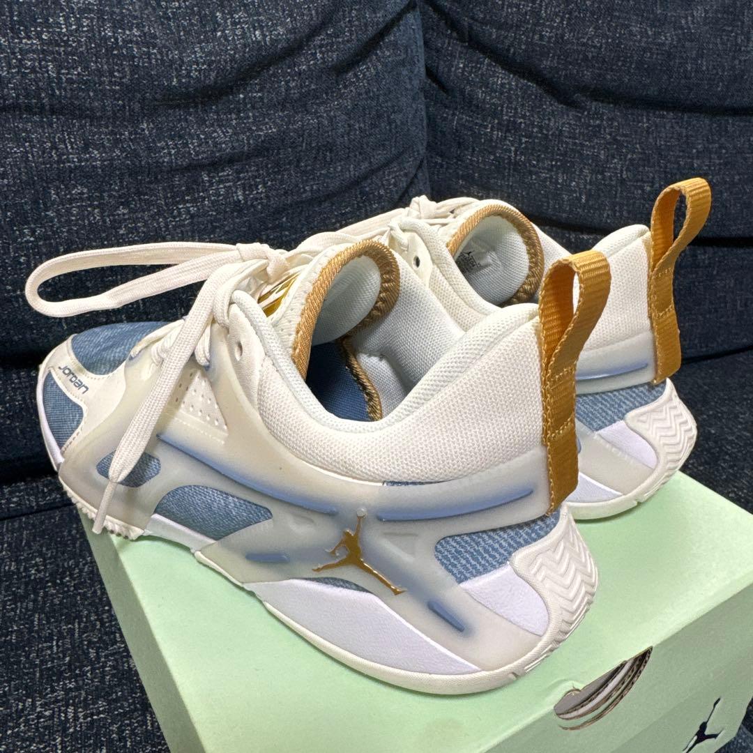 バスケットシューズ ジョーダン エアー シリーズ　23センチ