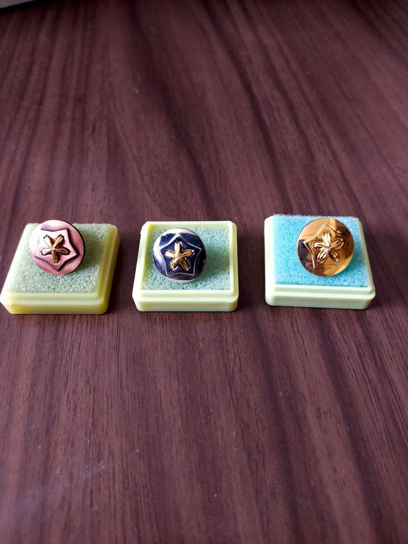 ◆陸上自衛隊!!隊友会記念品!!徽章!!階級章!!プレミア品!ビンテージ品!勲章