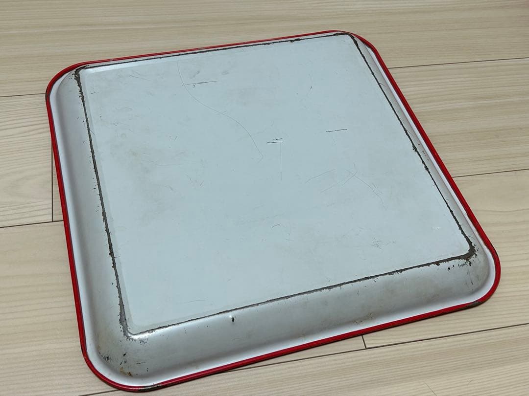 ヴィンテージ　キッチン　トレー　インテリア　ブリキ