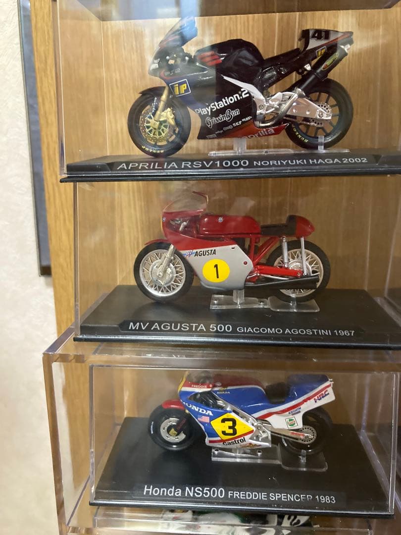 デアゴスティーニ隔週刊チャンピオンバイクコレクション　1/24スケール　ファイル