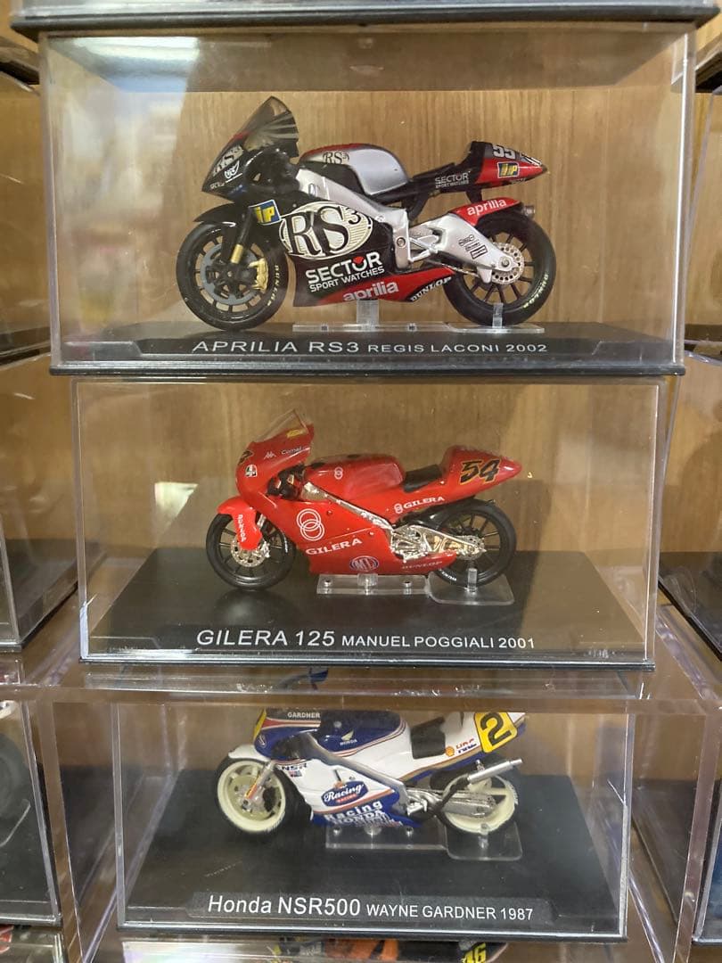 デアゴスティーニ隔週刊チャンピオンバイクコレクション　1/24スケール　ファイル