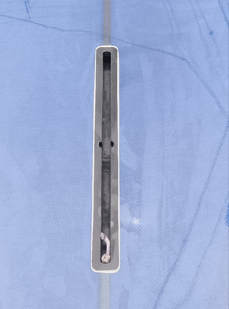 【手渡し希望】【程度上】YUサーフ　ケビンコネリーシェイプ　ヌーサ2 9.4