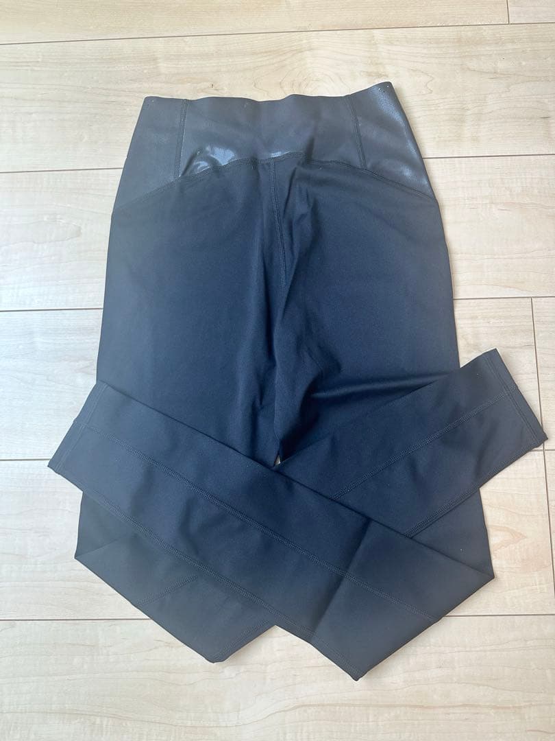 ROXYロキシースポーツブラとレギンスセット ブラック ヨガピラティスジム