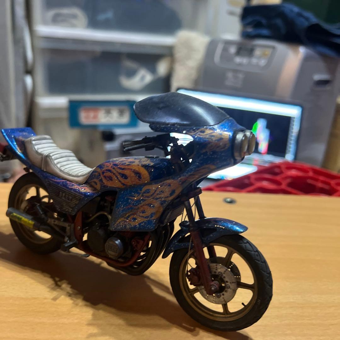 バイクモデル 青金デザイン