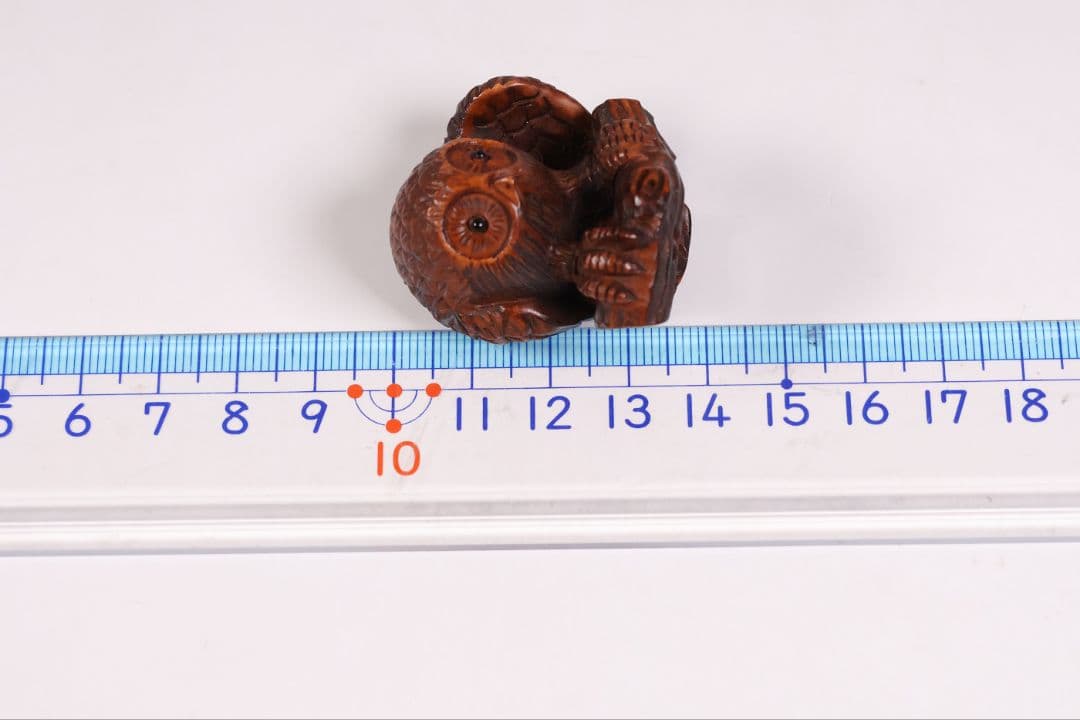 木製 提物 根付 正次(銘) 梟 ふくろう 彫刻 木彫り【MA923】