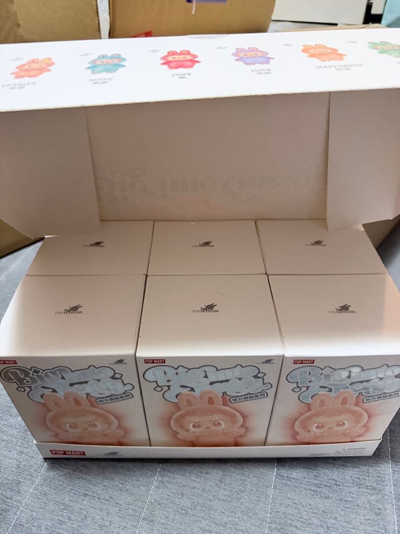 ド*ケ様 Labubu Big into Energy 国内正規品　未開封　2個