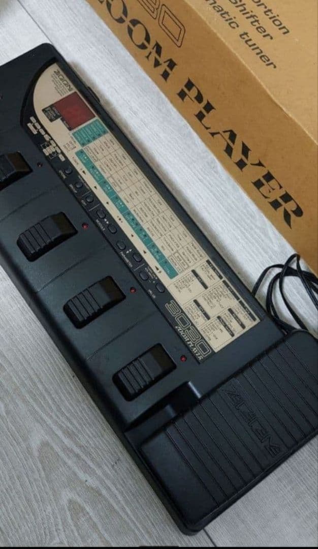 Fender サンバースト & ZOOM PLAYER 3030 　セット