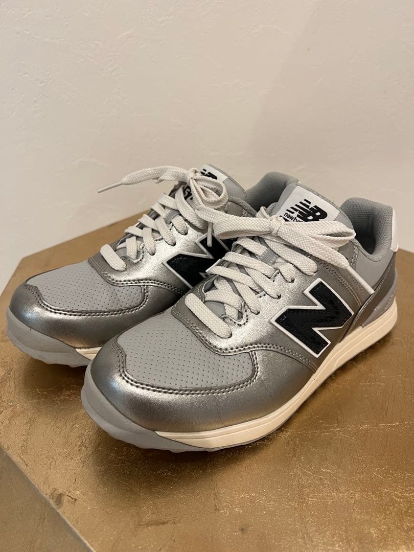 1度のみ使用！23cm New Balance ゴルフシューズ