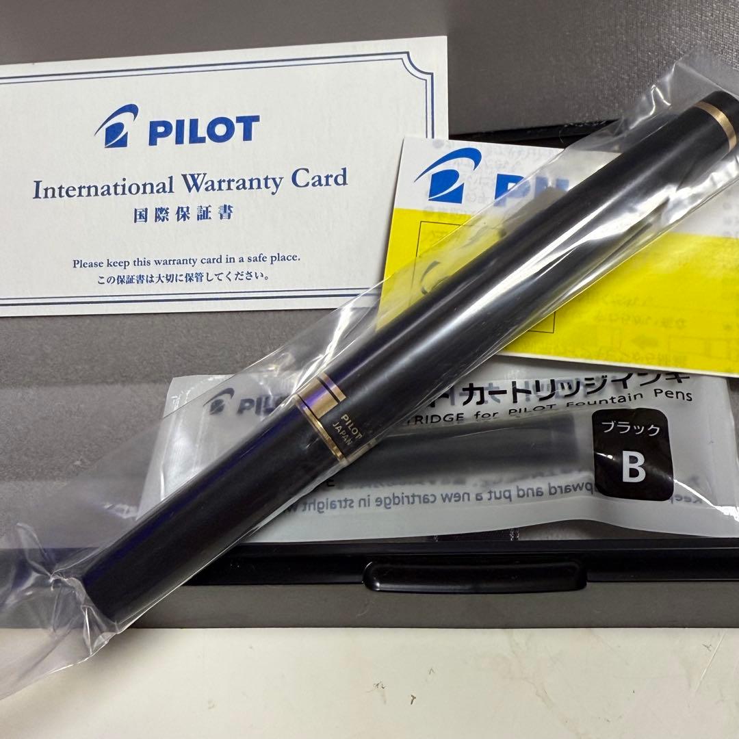 【未開封】パイロット万年筆 ブラック 中字 FES-1MM-B-M/14K