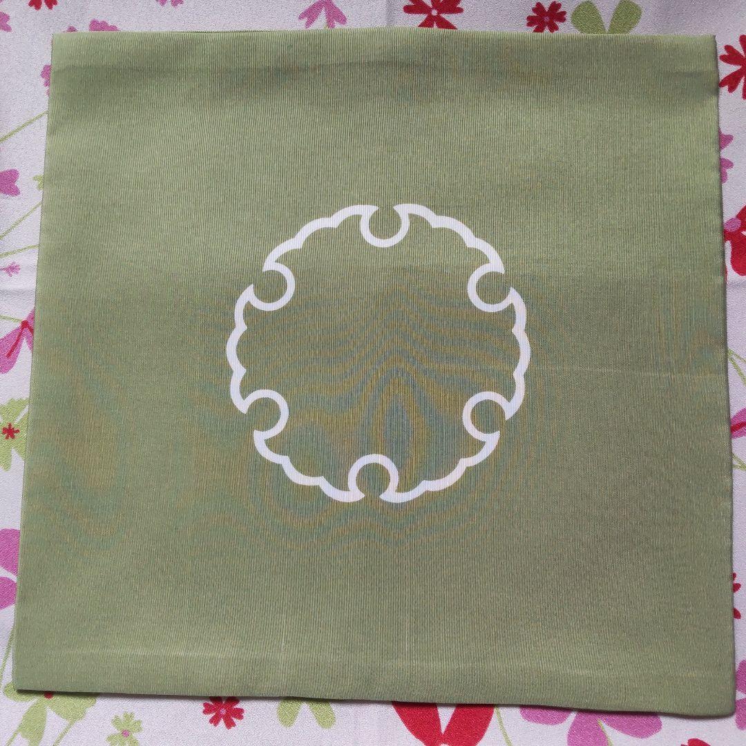 お値下げ。江戸千家　使い帛紗 緑色 　雪輪紋　箱入り