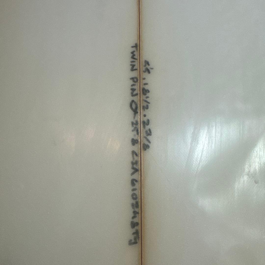 TWIN PIN アルメリック　5.5 ショートボード　マイキー　フェブラリー