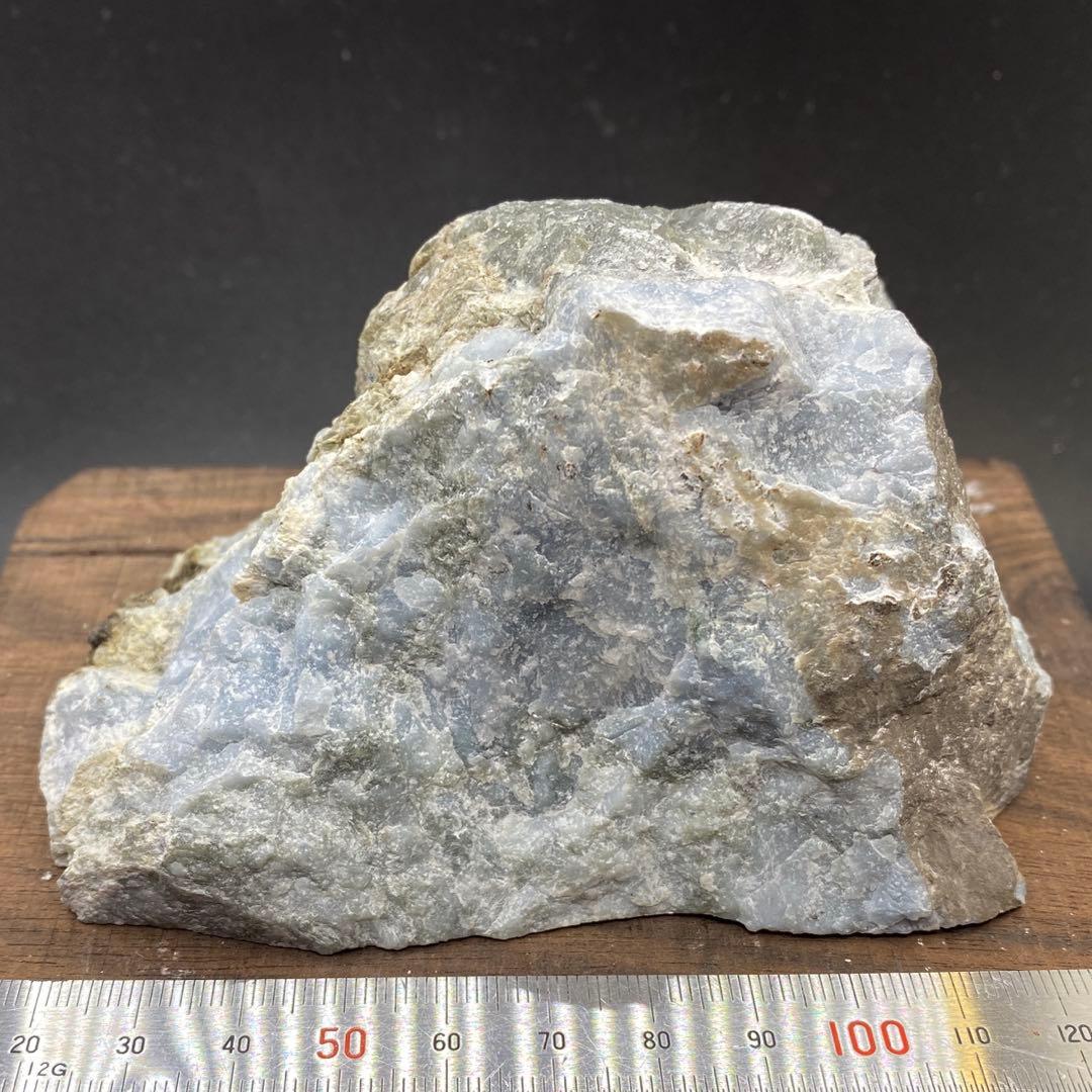 【P005】糸魚川　青翡翠　677g　天然石　原石　ヒスイ　パワーストーン　山石