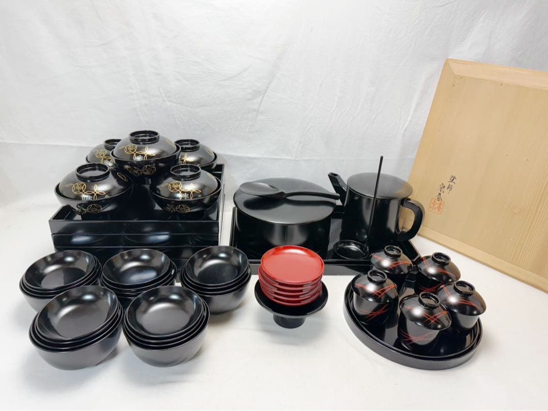 ほぼ未使用 塗師 久世宗春造 懐石道具一揃揃 木製黒真塗 五客揃 共箱