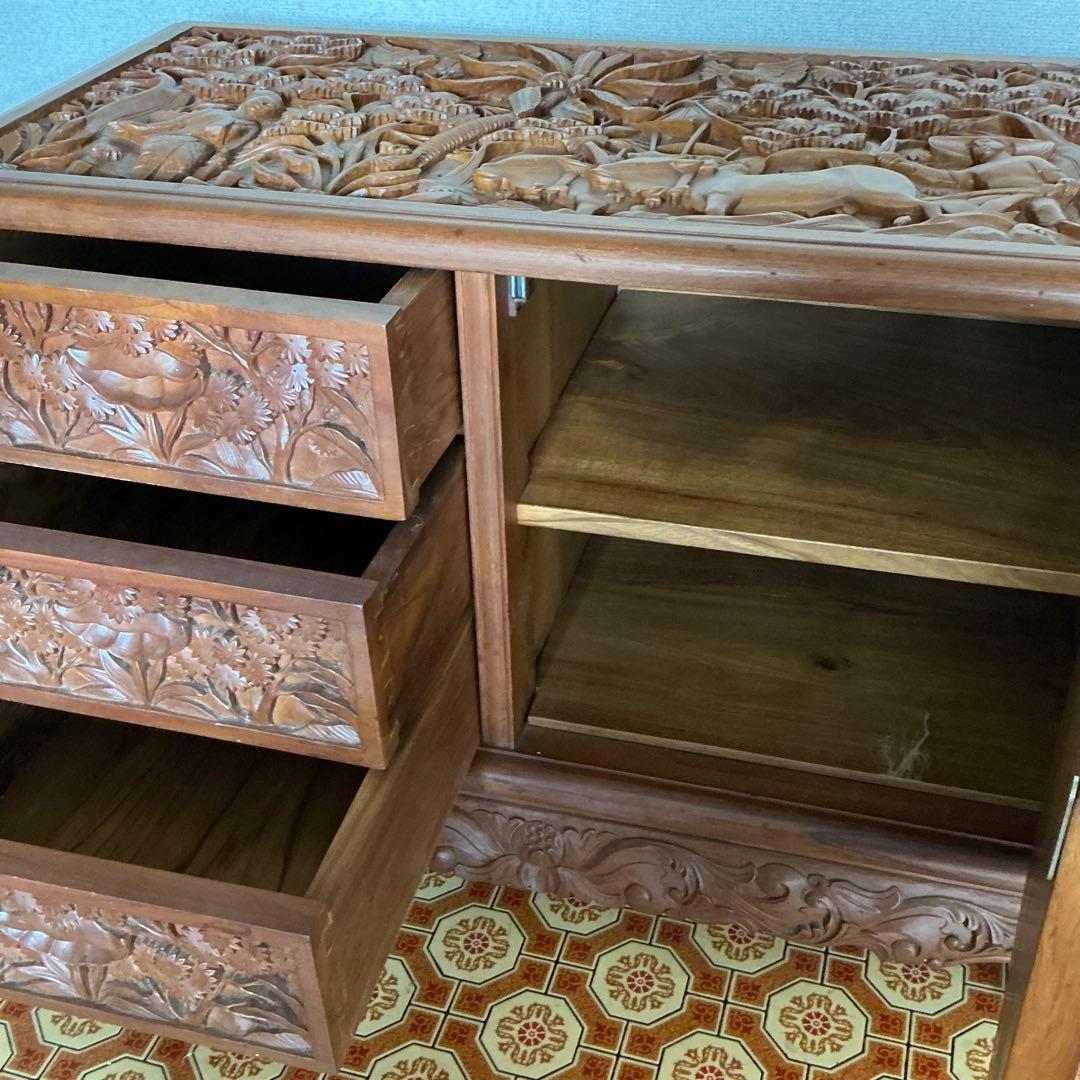 アジアンスタイル 木製家具 手彫り装飾　バリ島　伝統工芸　職人手彫り　チェスト