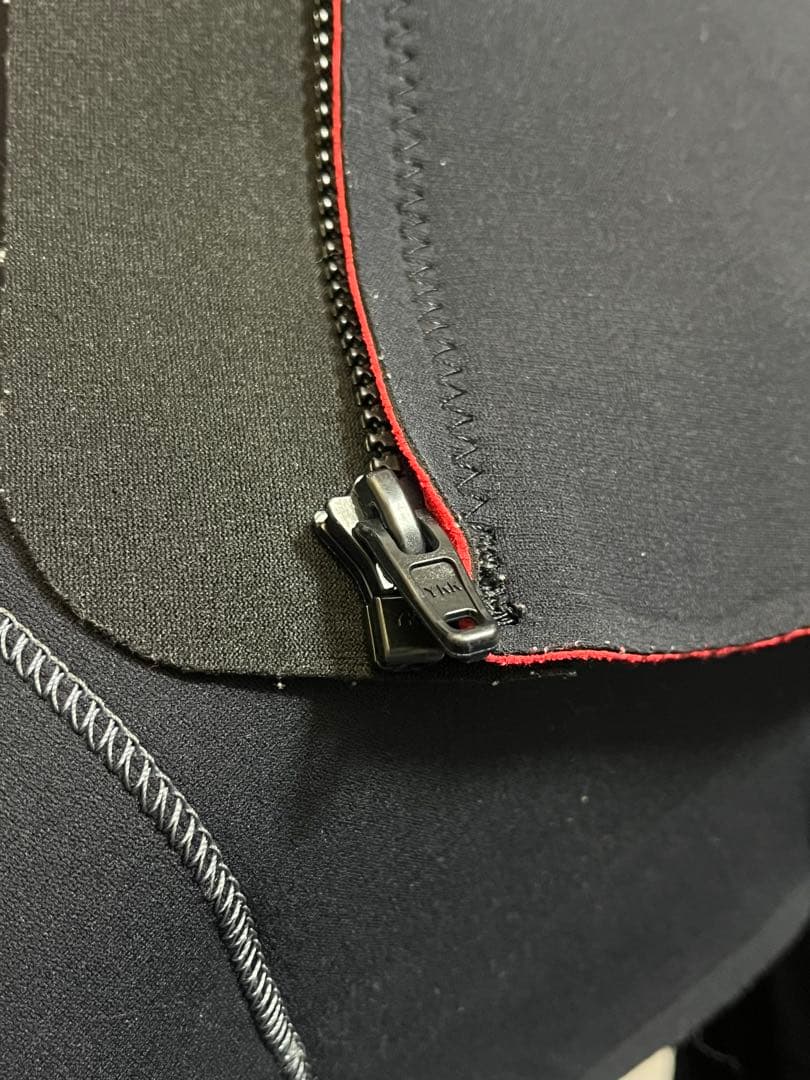 【美品】GULLガル 2mm×3mmFIRフードベスト メンズ