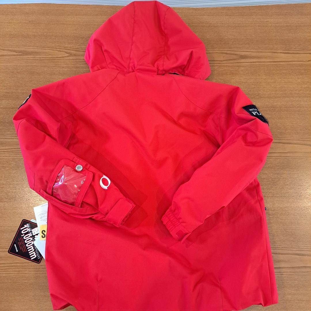 訳アリ 新品タグ付 ONYONE 子ども用スキーウェア 150cm レッド
