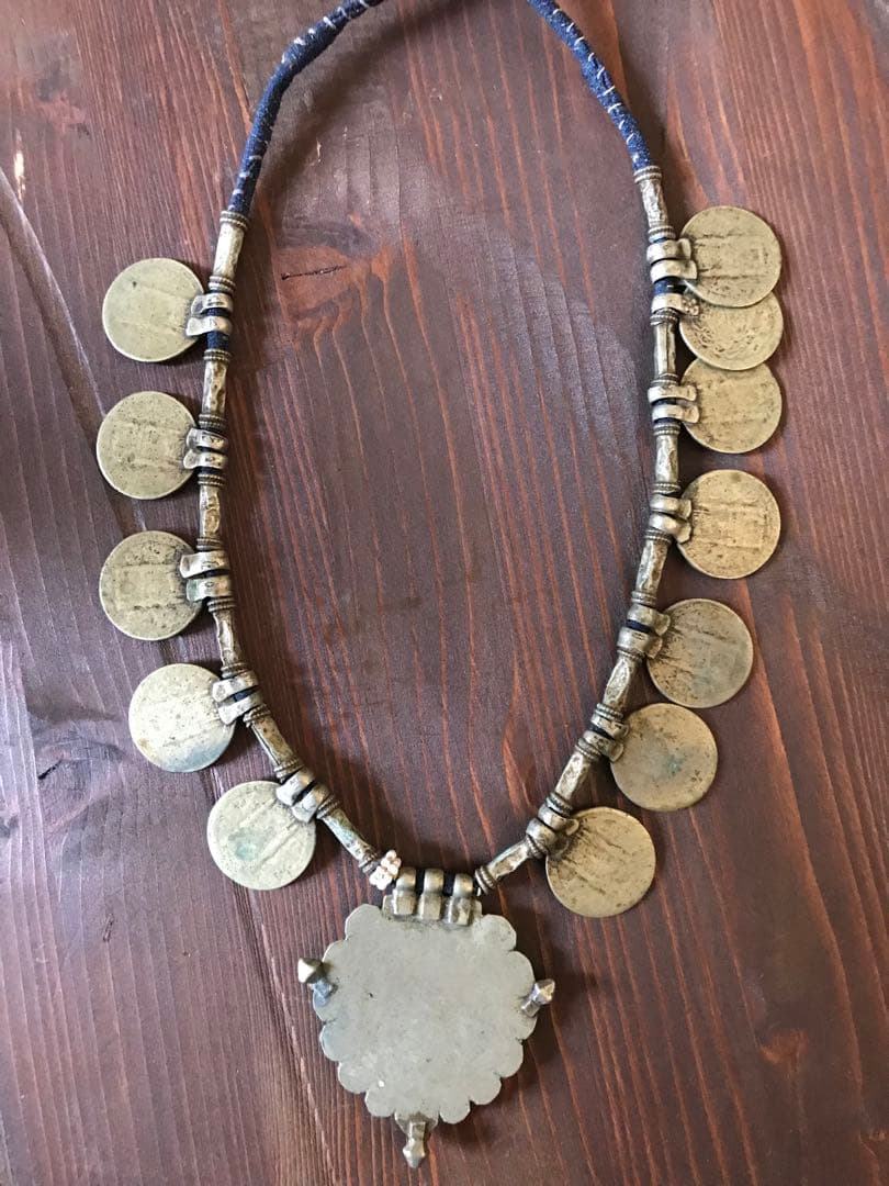 チベット　古銭　タンカ銀貨　ネックレス　アンティーク　稀少品　トライバルアート