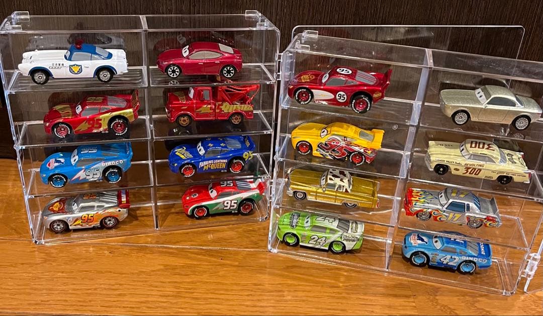 佐々木‼️トミカ　カーズ　16台