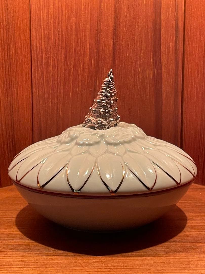 エリザベス・アーデン　ビカリア化石　アクセサリーケース　銀製品　工芸品