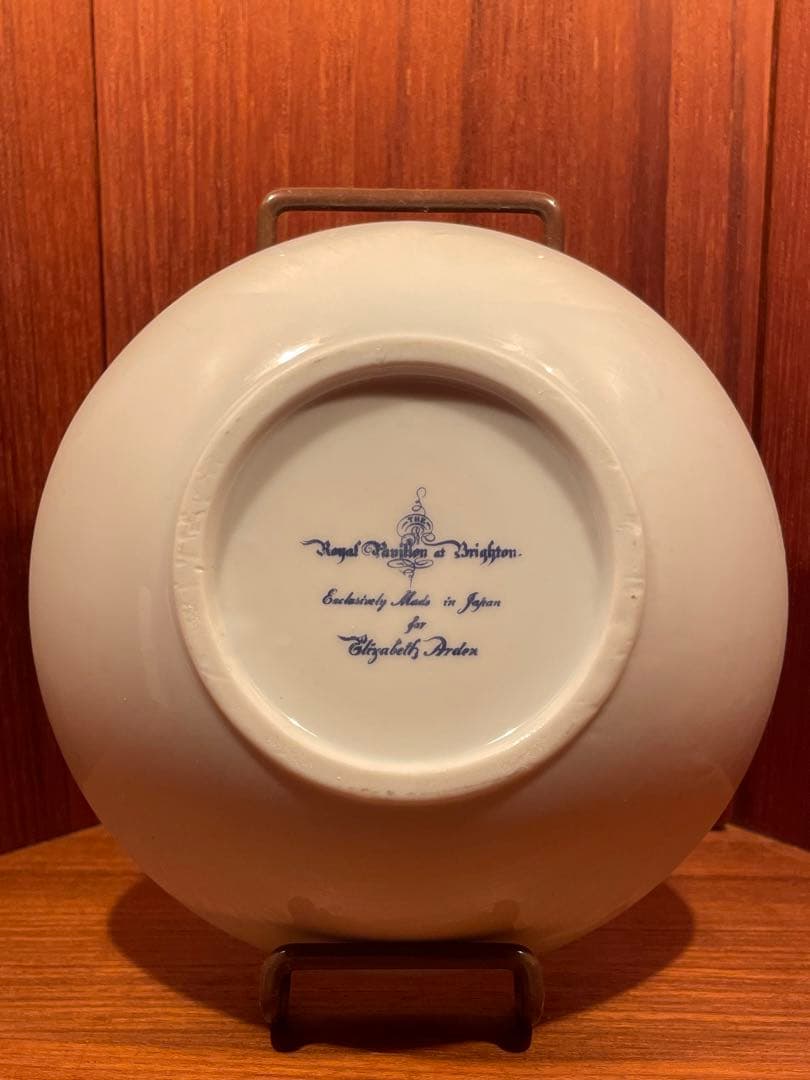 エリザベス・アーデン　ビカリア化石　アクセサリーケース　銀製品　工芸品