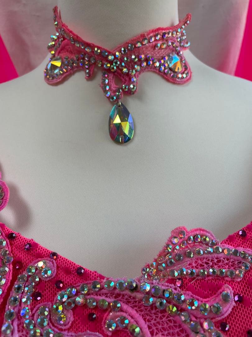 社交ダンス　スタンダードドレス　ショッキングピンク　ファーバングルおまけ付き