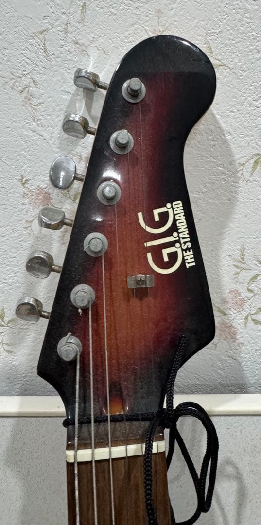 エレキベースギターG.I.G. ザスタンダード ジャズアッシュ ウッドグレイン