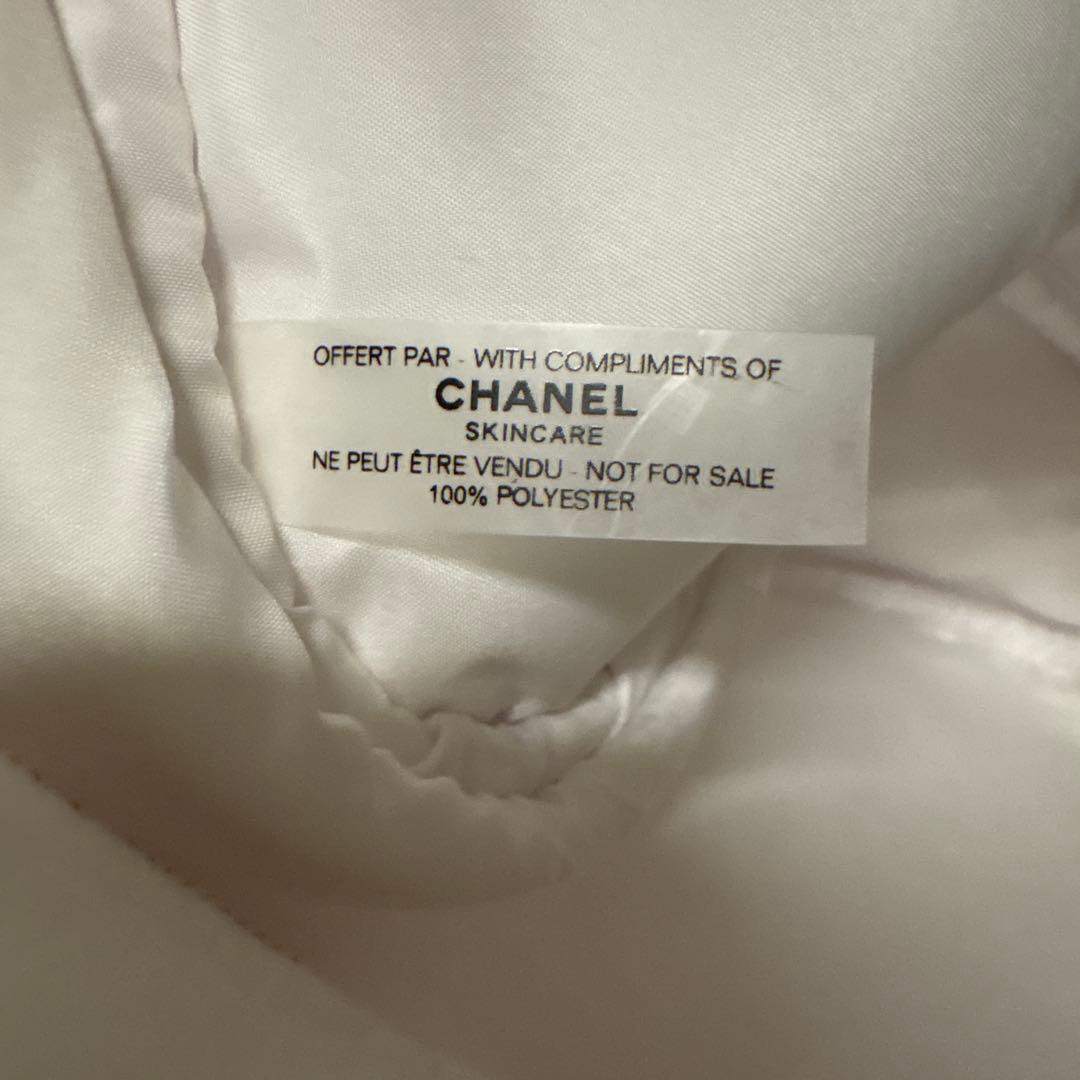 購*読様 CHANEL ホワイト フリースポーチ ノベルティ チェーンショルダー