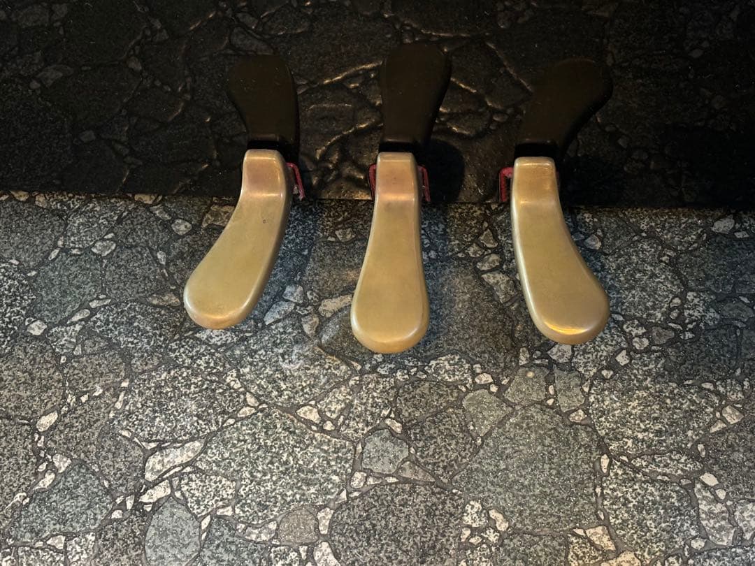 YAMAHA 電子型アップライトピアノ 黒 椅子付き