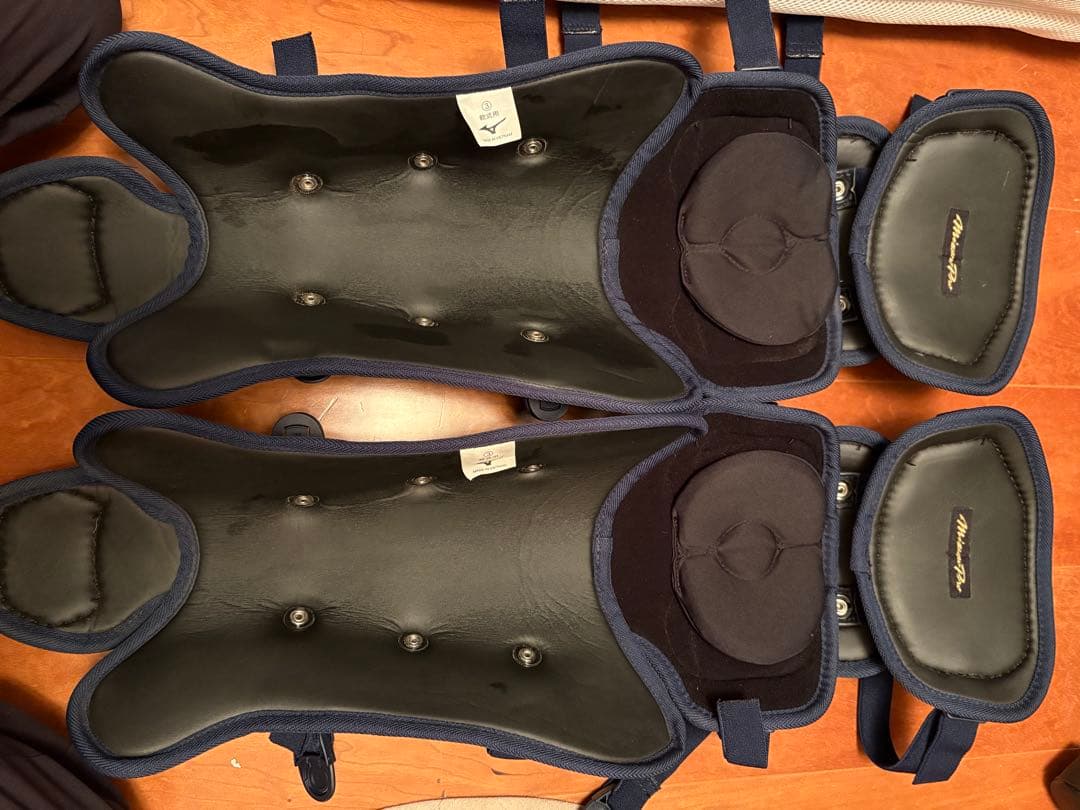 ギ*ス様 限定セール！極美品！ミズノプロ キャッチャー防具一式 Mサイズ