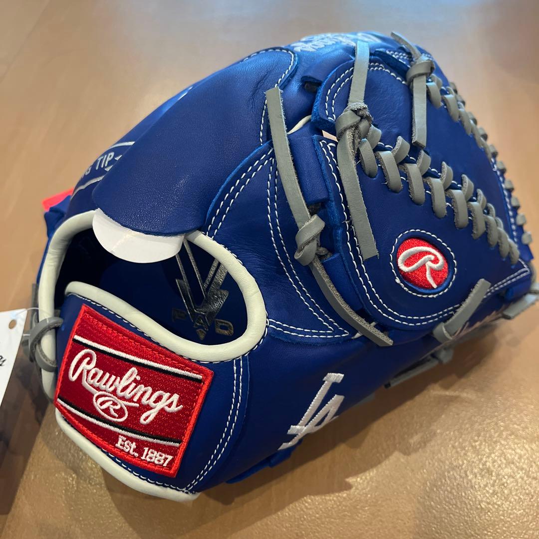 新品 値下げ中ローリングス軟式投手用 ドジャース