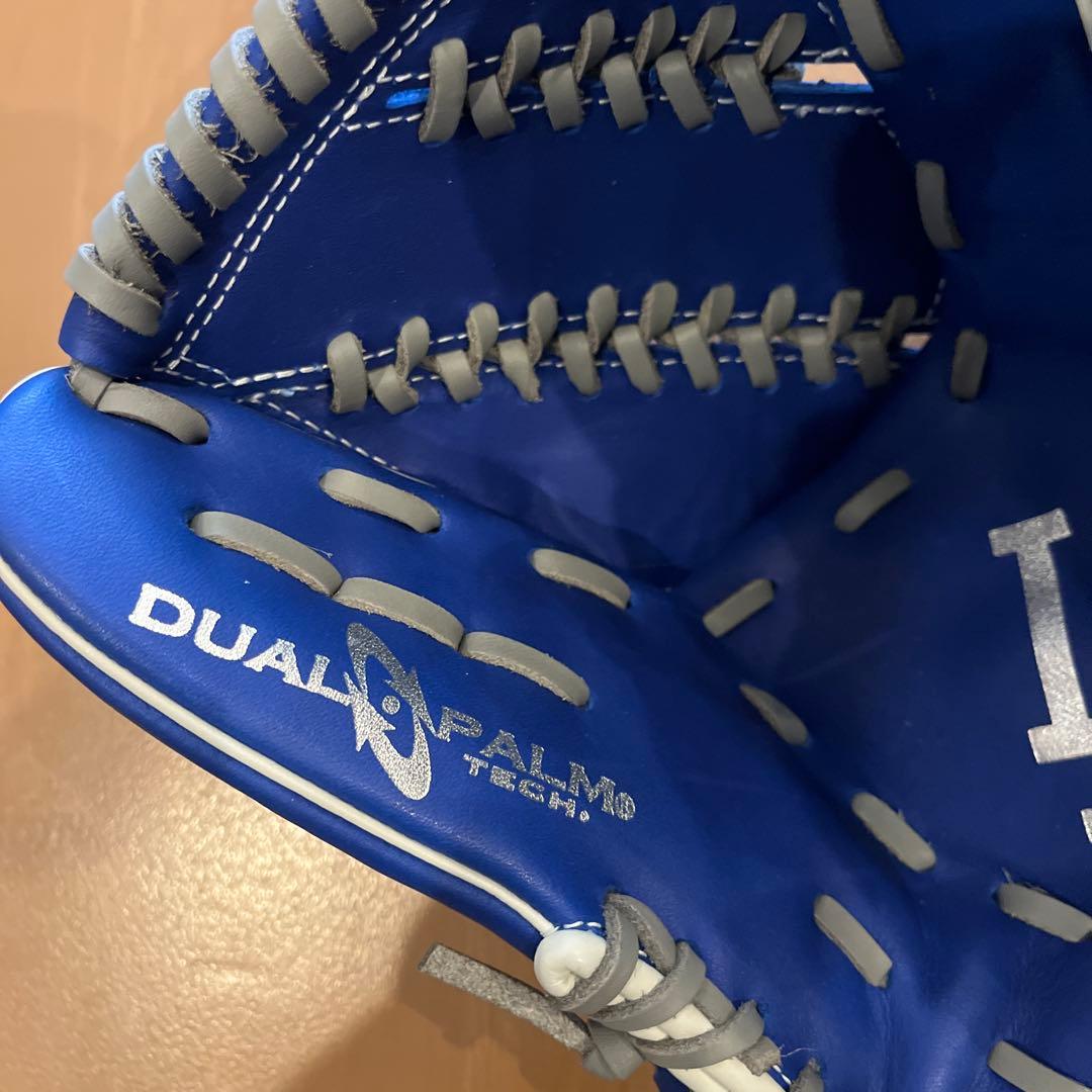 新品 値下げ中ローリングス軟式投手用 ドジャース