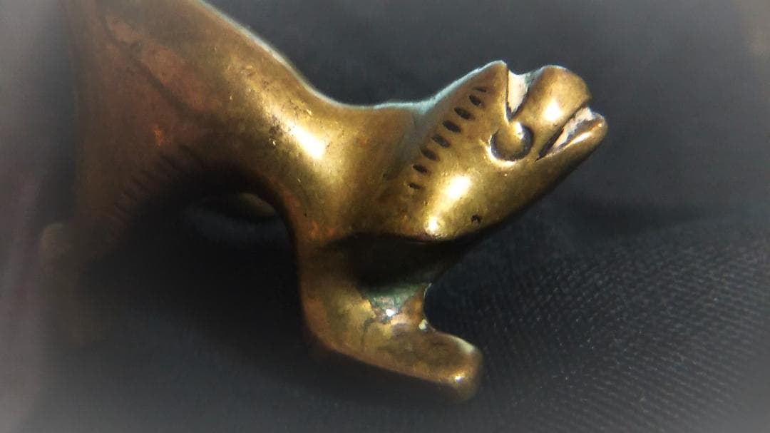 【 獅子形金銅帯鉤 】　ベルト鉤　経世紀品