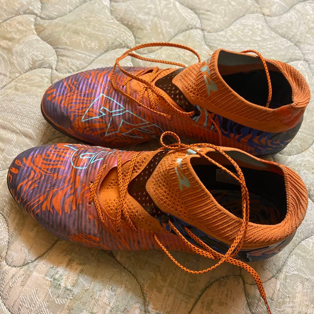 FG フューチャー　27.5 限定モデル　専用袋付き　サッカー　スパイク