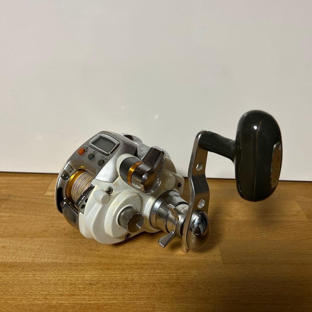 ダイワ 電動リール ホワイト/シルバー