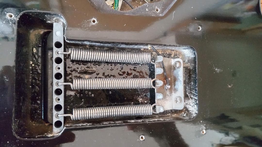 IBANEZアイバニーズ　RX180B　ブラックメイプルトップ　ギター