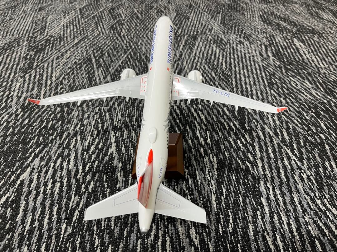 TURKISH AIRLINES 航空機モデル 1/200 スタンド付き