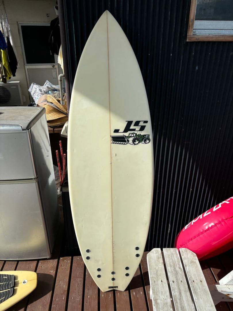 JSサーフボード　アイアムレッド　5‘8 27.5L