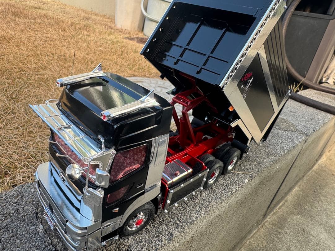 信*郎様 値下げ　アオシマ 1/32 深箱ダンプ改17プロフィア　YAZAWA仕