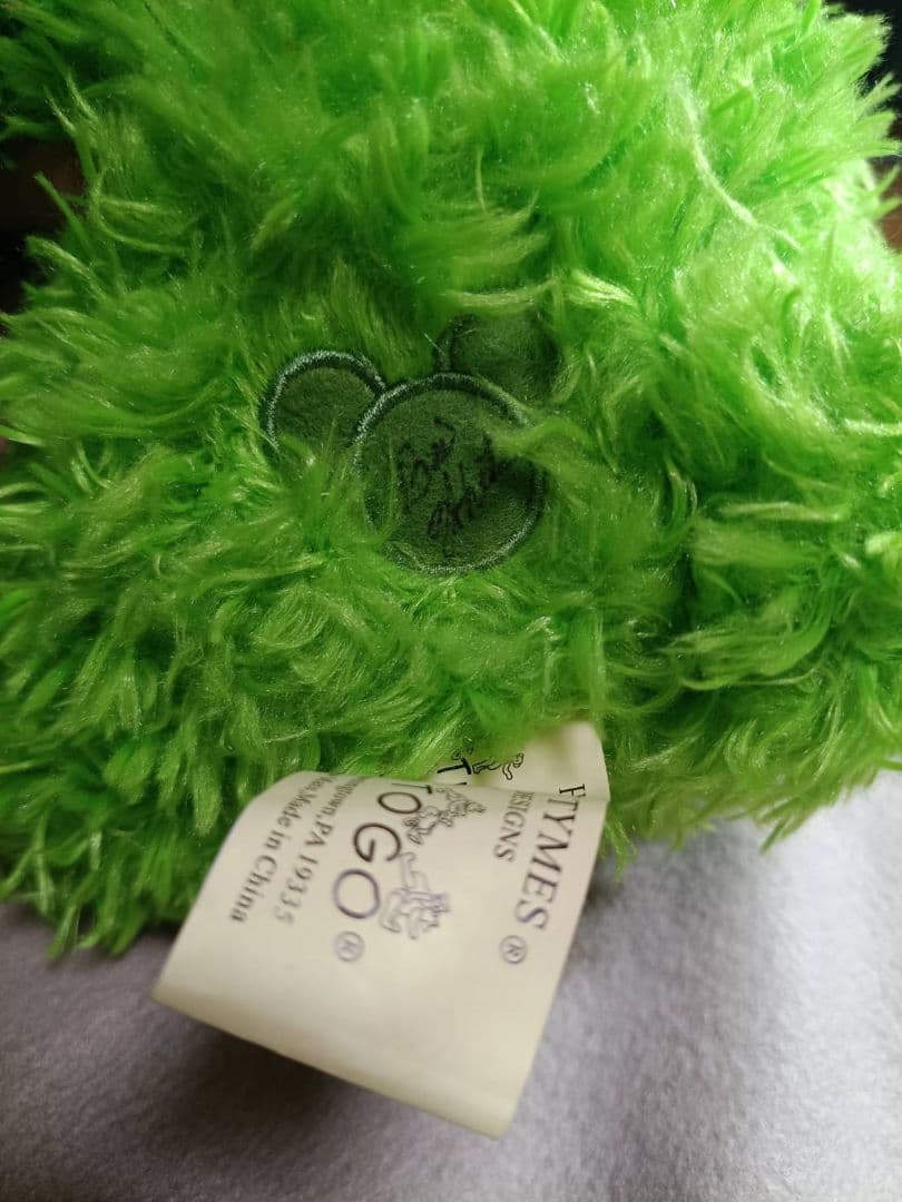 ビバリーホワイト　サイン入り　ダッフィー　グリーン