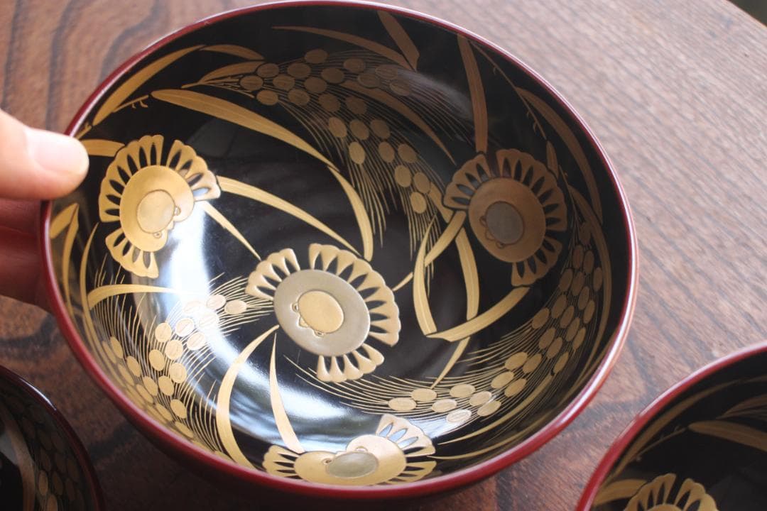 デッドストック！深みある糸目紅溜塗に極上稲穂福来雀蒔絵のお椀2点（検輪島塗雑煮椀