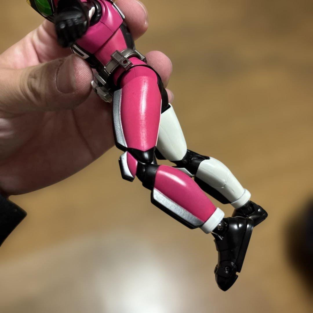 真骨彫　S.H.Figuarts 仮面ライダーディケイド