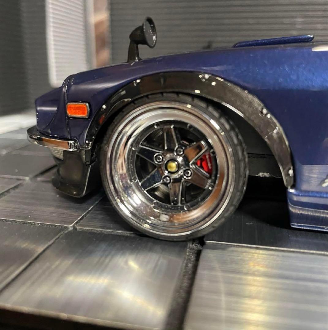 イグニッションモデル 1/18 日産 フェアレディーZ(S30)カスタム仕様