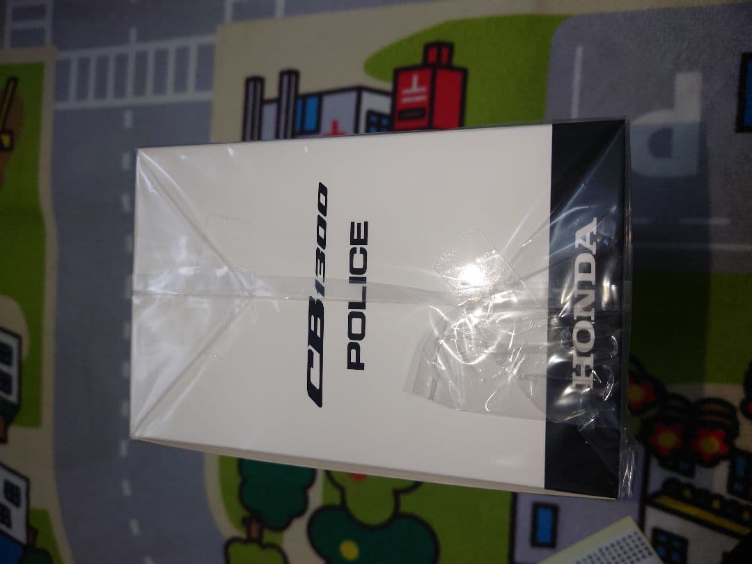 限定3000台 HONDA CB1300P 新型 1/12スケール　警察白バイ