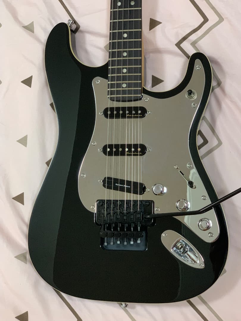 ギター FENDER Tom Morello Stratocaster