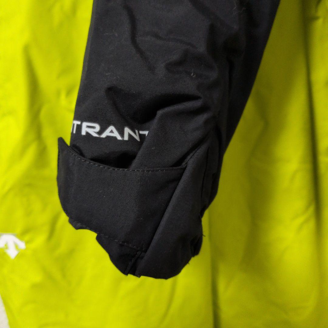 美品 DESCENTE デサント スキーウェア 150cm セッ上下セット 子供