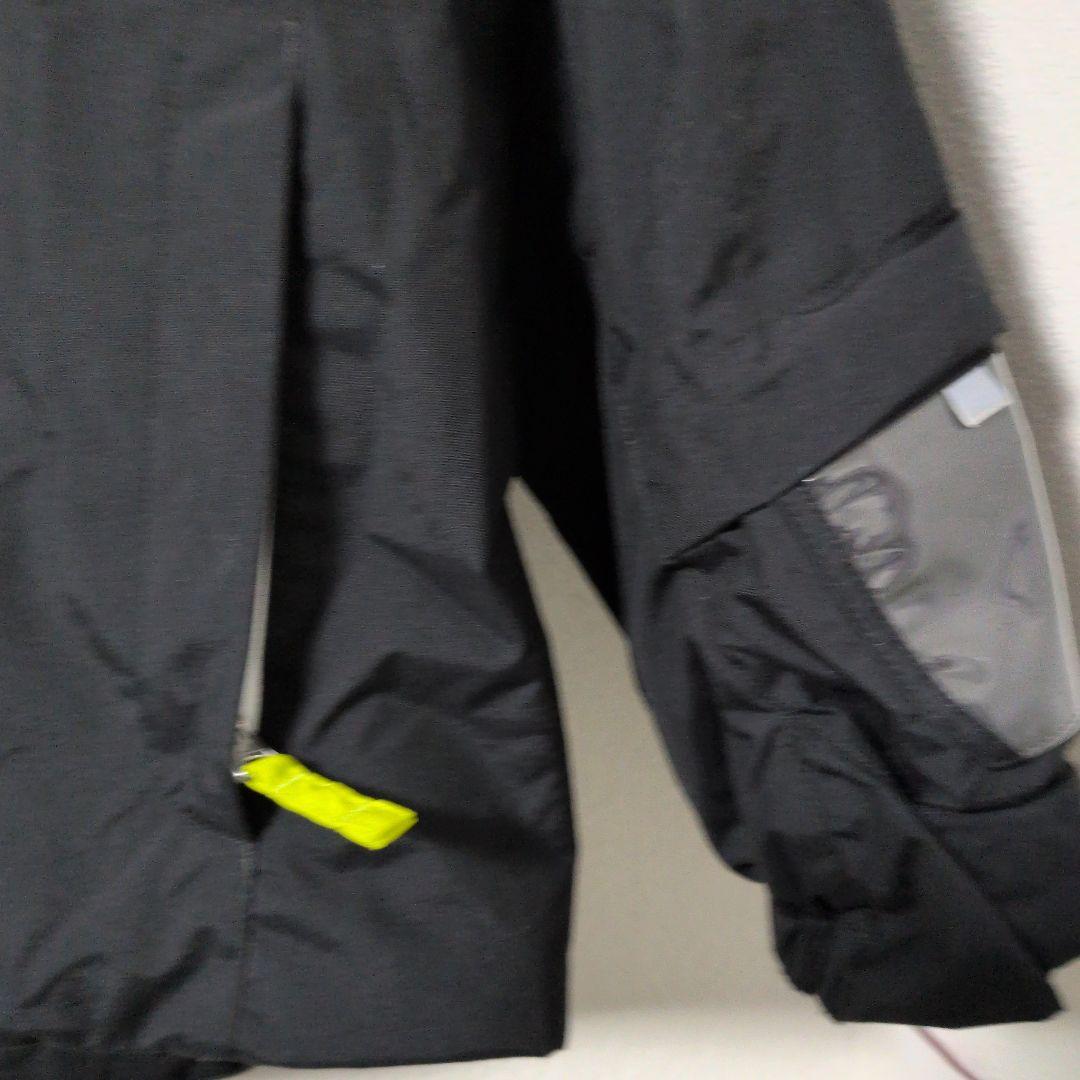 美品 DESCENTE デサント スキーウェア 150cm セッ上下セット 子供